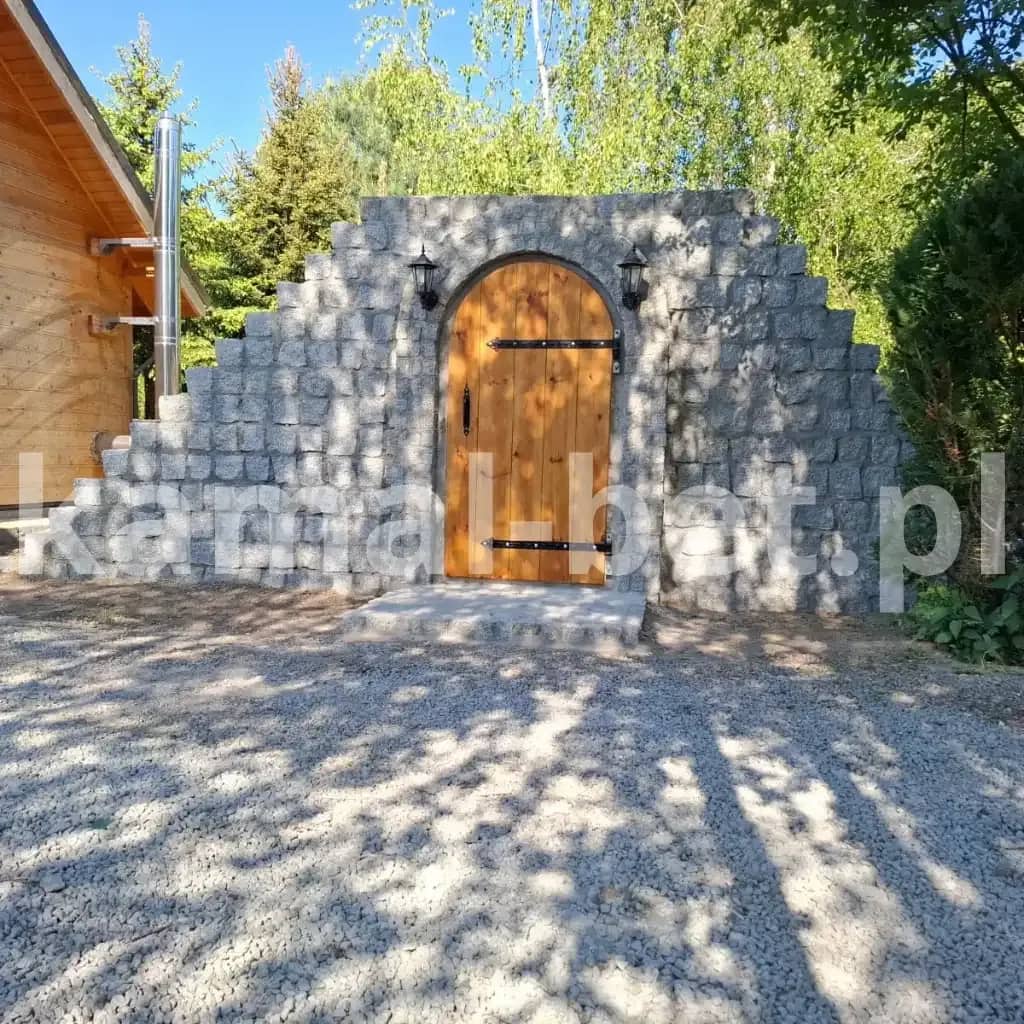 Piwnica na przetwory i słoiki – betonowa piwnica ogrodowa — miniatura 3