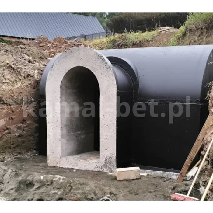 montaz-piwnicy-betonowej-w-wykopie-konstrukcja-lukowa